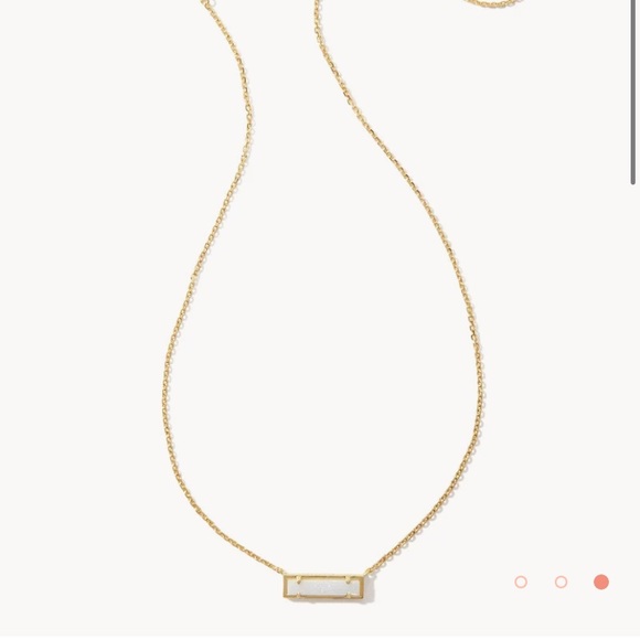 Kendra Scott Leanor Gold Short Pendant Necklace in Iridescent Drusy - Picture 1 of 4